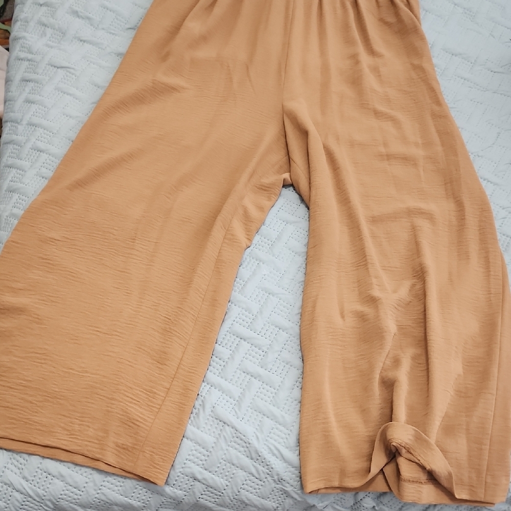 Calvin Klein Taupe V-Neck Long Sleeve Wide-Leg Jumpsuit - Picture 7 of 9